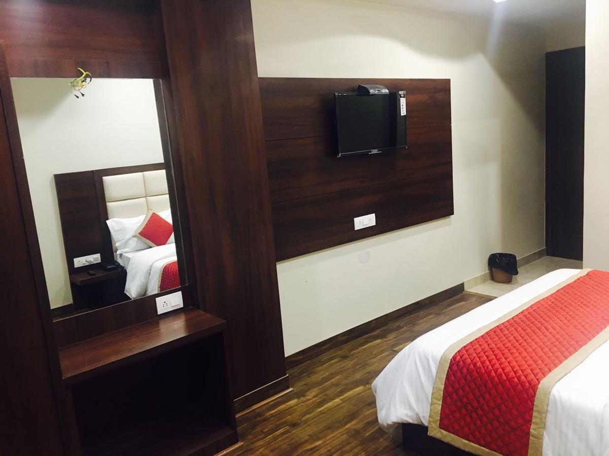 Arya Sheraton Hotel Ajmer Exterior photo